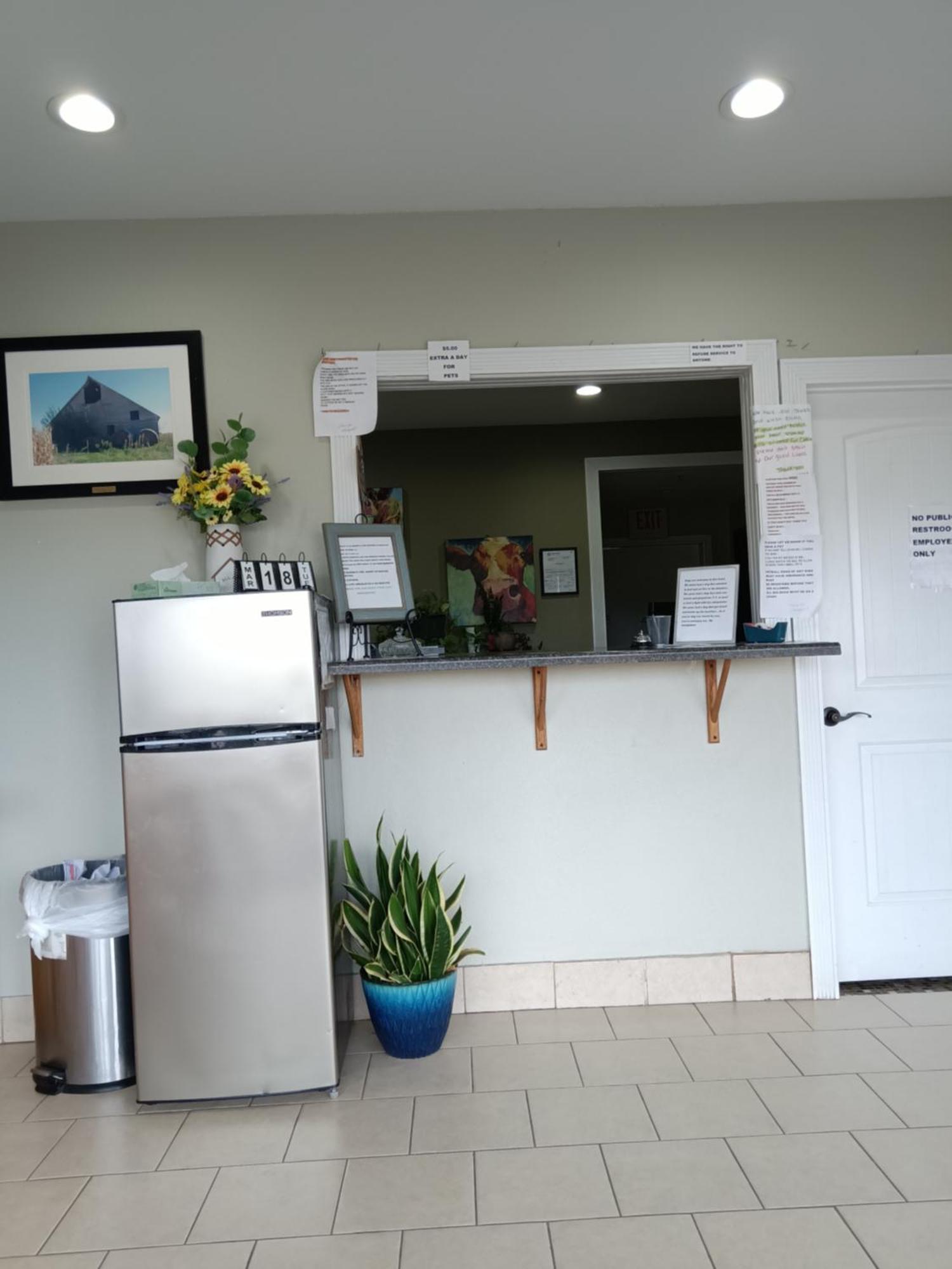 Hiway Inn Express Coalgate Екстер'єр фото